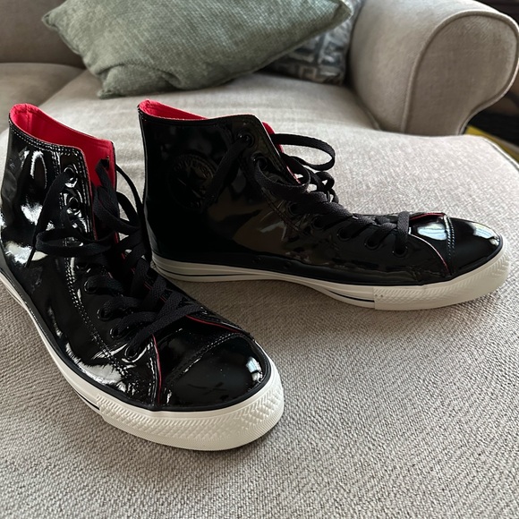 Pre-owned converse all-star highs - Picture 1 of 3